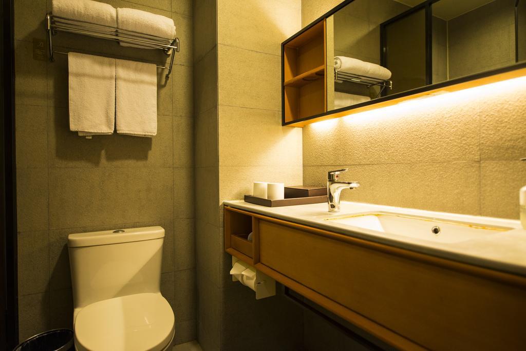 Ji Hotel Kunming Green Lake Branch Esterno foto